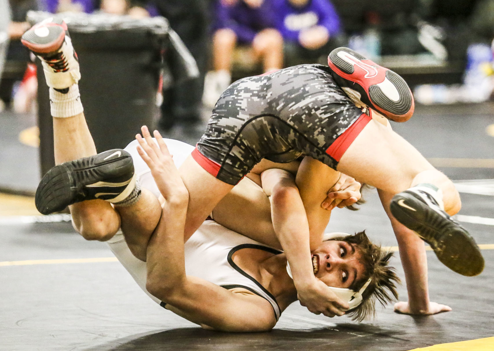 020120-qc-spt-mac wrestling-03.JPG